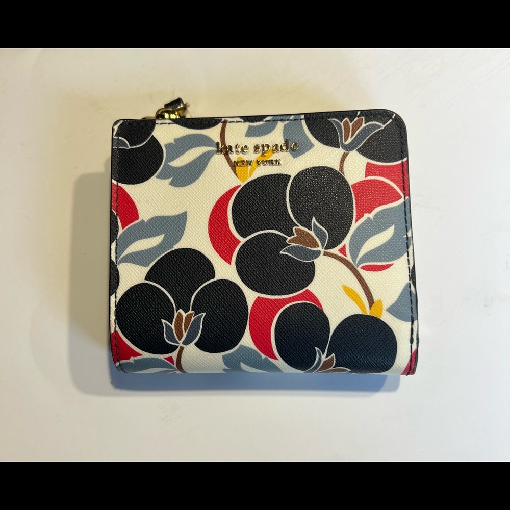 Kate Spade small zip bifold wallet